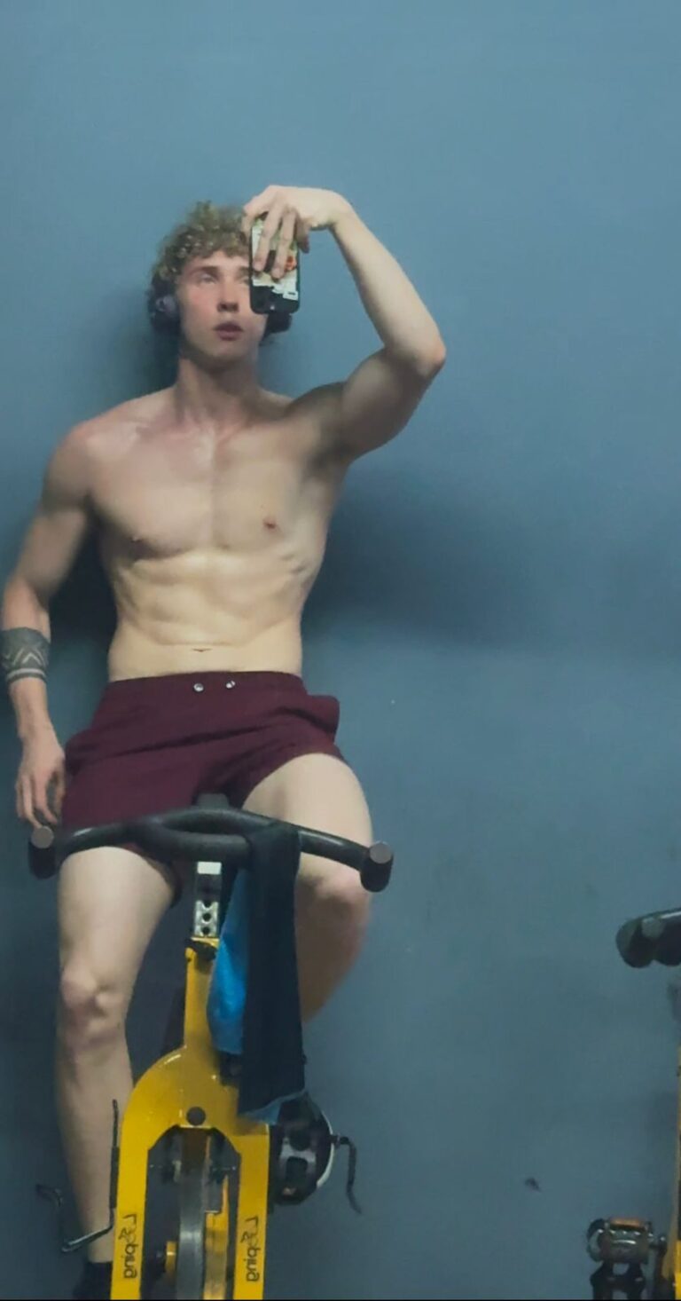 6ef89b7c-474d-4579-8e82-bb0a7c35a97f