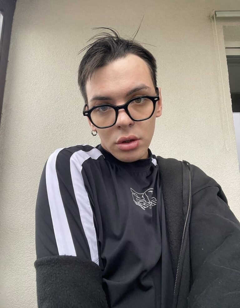 ce477006-1e14-46ac-9bd7-cf11f684aac4